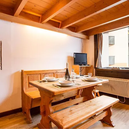 Appartement Résidence Grand Roc - Bruyères 020 Chamonix